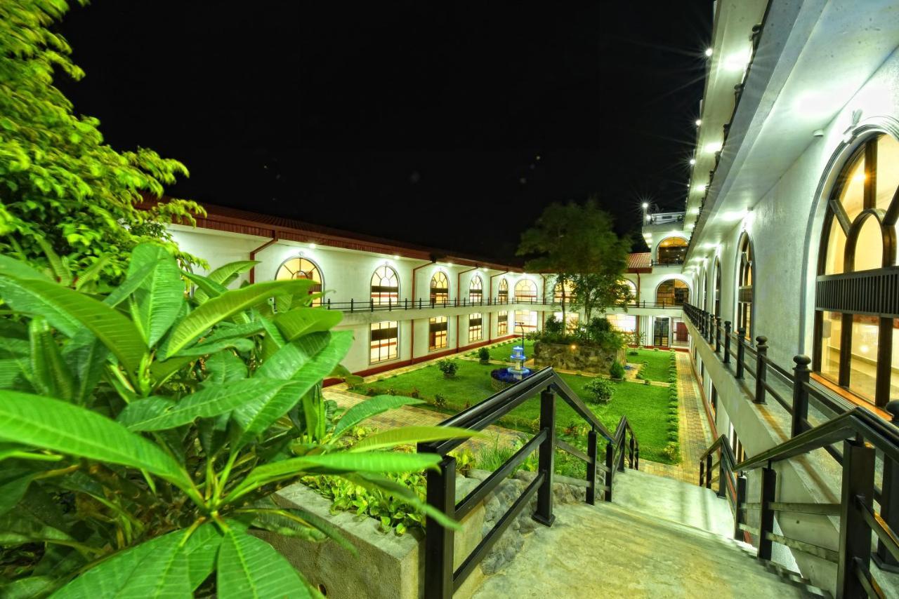 Centauria Wild Hotel Udawalawe Exterior foto